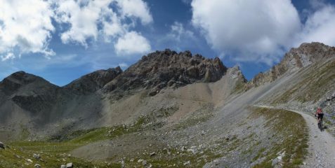  Salendo al Passo di Rocca Barncia