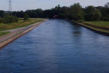 Il Naviglio Grande con la sua alzaia