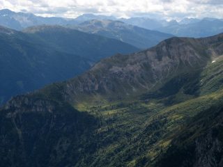 La conca dove sbuca il condotto di Romean.
