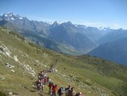 in salita, al cospetto di un panorama ...