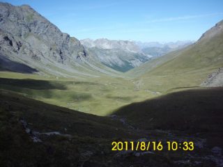 Poco sotto il Col du Malrif, sguardo all'indietro verso il vallone appena percorso