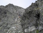 discesa nel canale sotto la vetta...