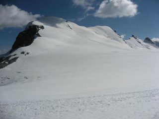 I Breithorn con la traccia di salita sull'occidentale