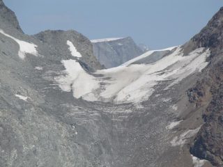 il colle della sassa con quel che resta del ghiacciaio