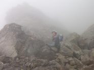 giù nella nebbia
