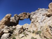 Il lato B dell'arco di Tortisse