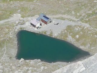 Lago Verde e rifugio 