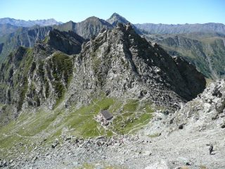 Colle e bivacco salendo in cima