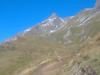 Nufenenstock dai pressi del rifugio