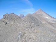 Sulla cresta E, sullo sfondo la vetta