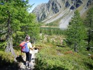 in discesa verso il lago...