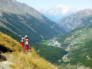 usciti dal bosco il bianco ci scorta fino in cima