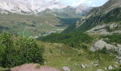 Discesa in vista del passo....