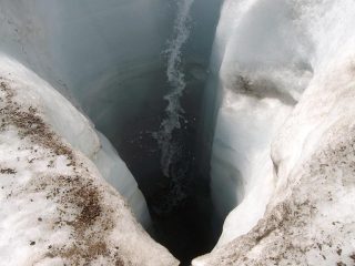 Cascata centro ghiacciaio