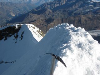 inizia la cresta di discesa.....