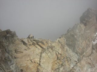 la cresta attrezzata verso il rif. Sella