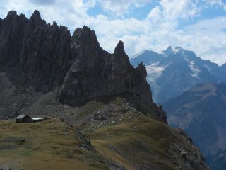 L'alpeggio e il delfinato dietro