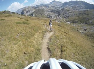 scendendo afianco le carsene