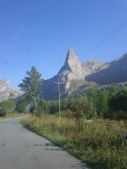 la Rocca appare ...
