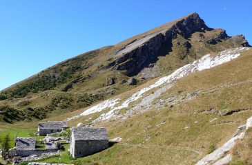 La cima dall'alpe Lago
