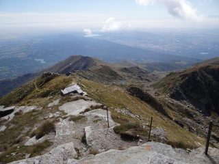 verso sud lago Viverone e Serra Morena di Ivrea