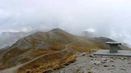 Dalla vetta del Genevris verso il Blegier...