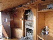 all'interno del bivacco