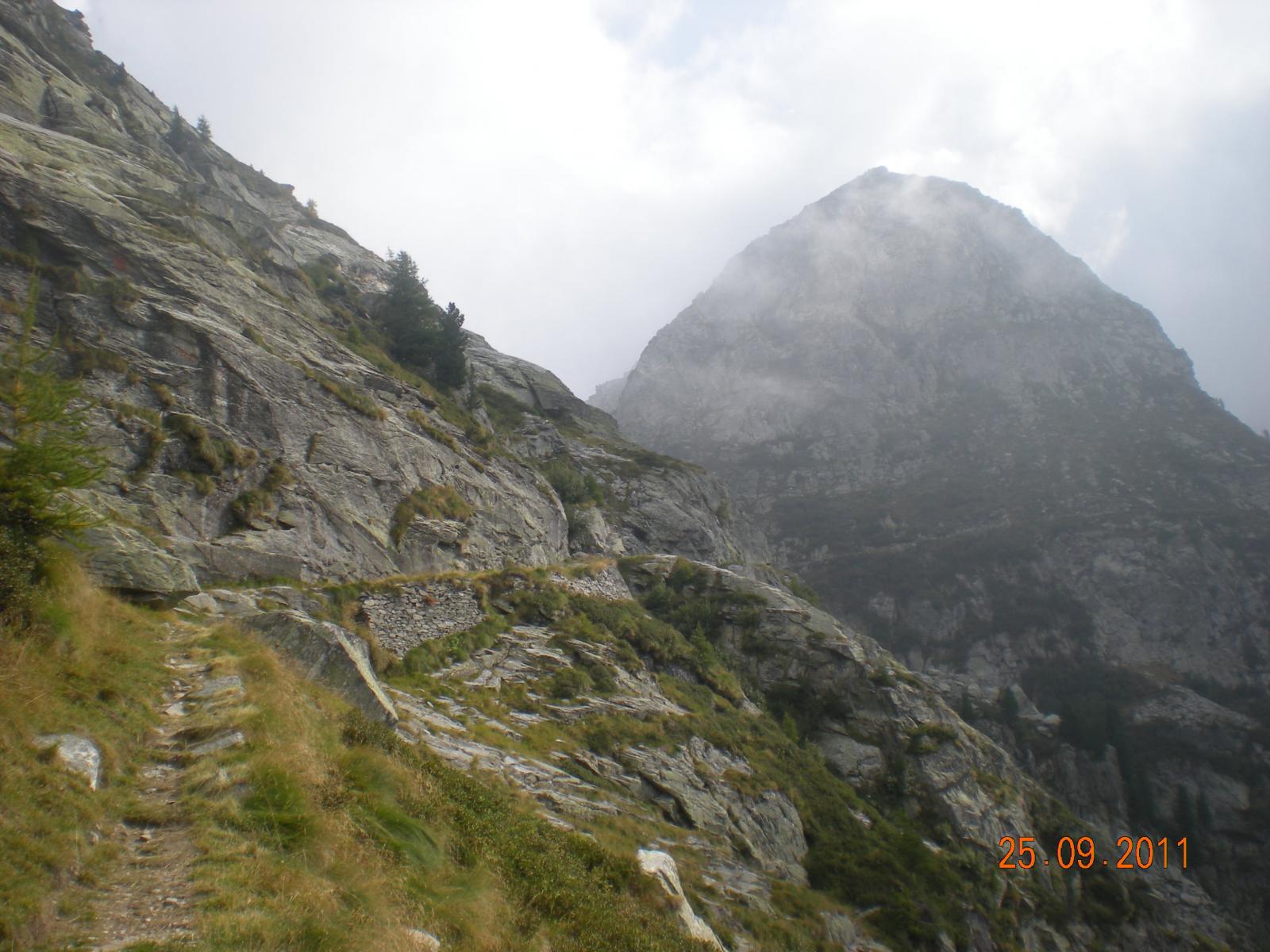 la Punta della Vecchia salendo al Colle