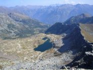 panorama dalla vetta  ed il lago sottostante...