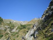 nello stretto vallone di salita...