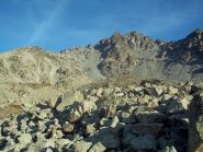 la cima delle Lobbie,la salita è per il ghiaione di sx