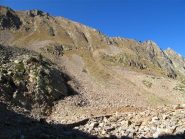 L'ampio e elegante semicerchio sopraelevato in pietra