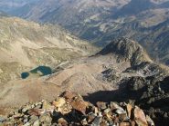 I Laghi della Valletta e nella comba a destra il sentiero di discesa