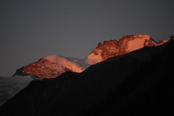 Est del Gran Paradiso all'alba
