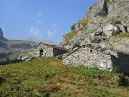 laggiù il Bessun dall'alp Balmot è ancora lontano
