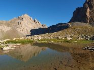 Le pareti della Meya riflessi nel laghetto (Vivalda)