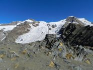 La campana vicino alla cima