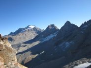 Gran Paradiso in fondo a sx
