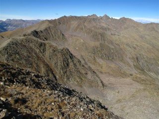 Vallone di Barbacana e in fondo il Corborant
