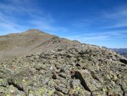 Sul pietroso costone per salire alla Cima di Collalunga