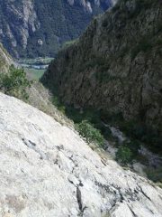 il selvaggio vallone delle Lisette, di fronte le vie di Sacchet ad Albard