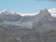 Spunta il Cervino dietro Punta Pinter e Testa Grigia