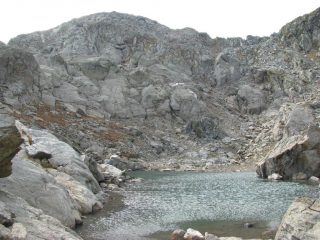 Lago della Pernice Bianca e Cima Centrale di Costa Bordevolo
