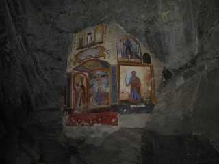 Cappella della Barma ancora in penombra