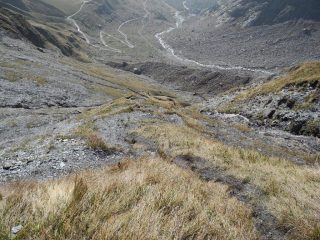 il ripido tratto sotto al col del Petit Ferret