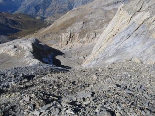 Il lunghissimo canale dall'alto