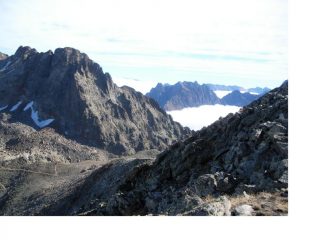 Il M.Matto e le Aste a dx dalla cresta sud della Valmiana