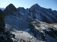 Tersiva dai rilievi rocciosi intorno al colle