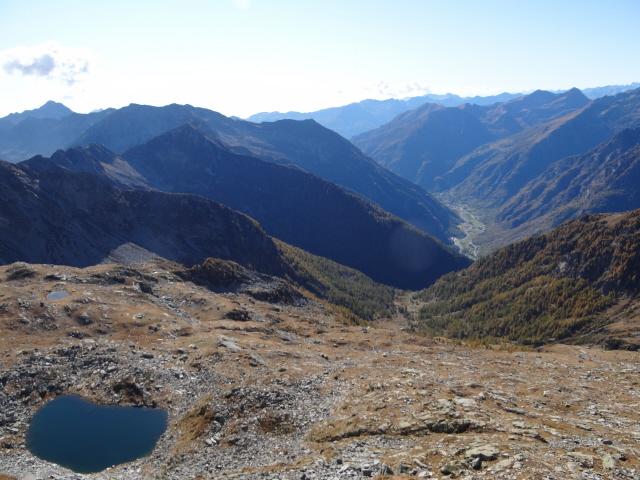 vista sul lago di Zuchie e fondo valle Gressoney