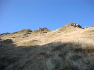 Cimone (sulla destra) scendendo dalla Bocchetta di Strienghi